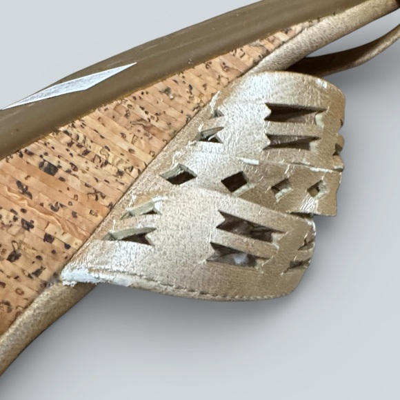 Koolaburra by UGG Metallic Gold Slide Sandals - Picture 4 of 7